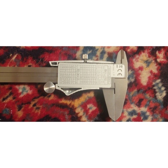 General Digital Fractional Caliper w Extra-Large LCD Screen 3 Mode Display 6-In - Picture 6 of 16